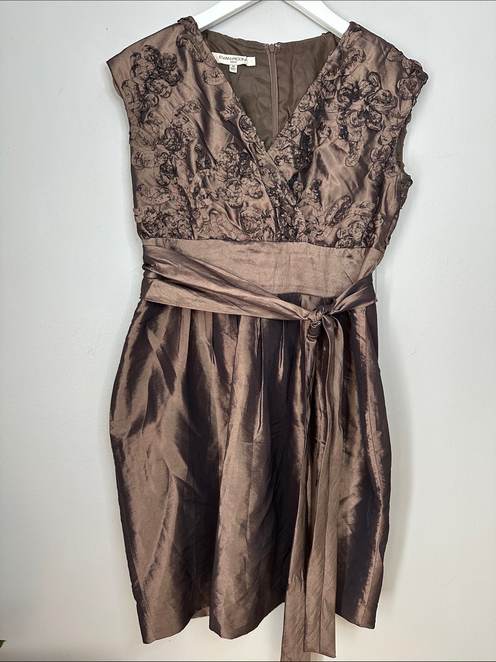 Evan Picone Brown Floral-Embroidered Satin Cocktail Dress size 10